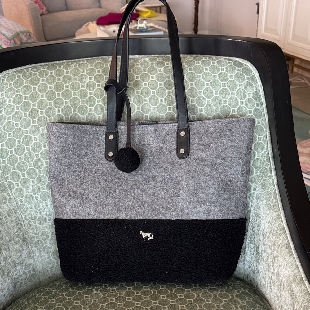 Emma Fox Caspian Large Tote Bag